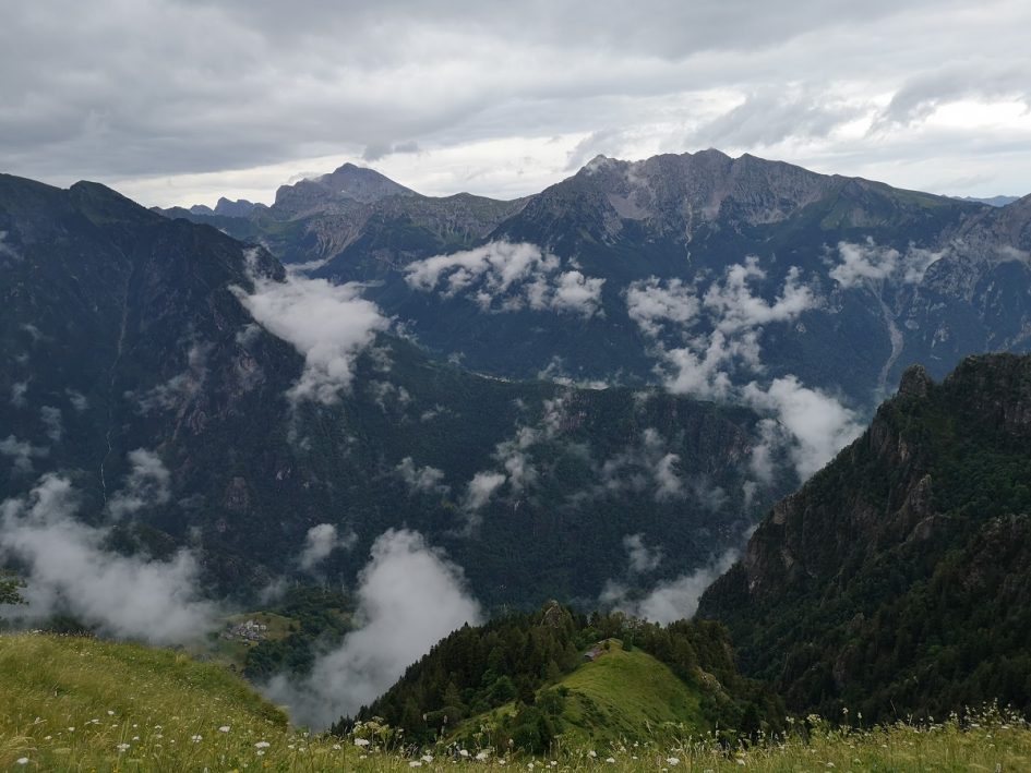 Panorama Alp Bergamskich, szlak na Monte Torcola