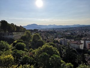Widok na Alpy Bergamskie z Castello di San Vigilio